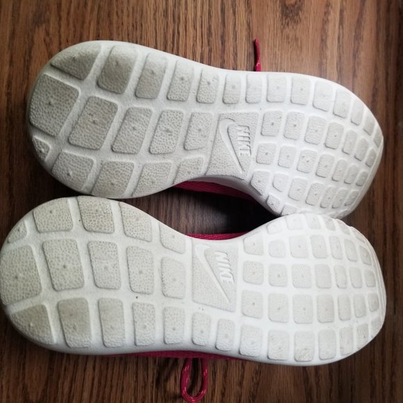 Nike Womens Dark Fireberry/Pink - Picture 3 of 4